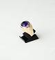 Ring decorated 
with amethyst 
and of 14 carat 
gold, stamped 
JØ.
Size - 58
