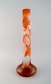 Colossal 
antique Emile 
Gallé vase in 
frosted and 
orange art 
glass carved in 
the form of 
flowers ...