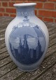 Royal 
Copenhagen 
Danish 
porcelain.
Rundskuedag 
vase from year 
1926 of 1st 
quality, and in 
a ...