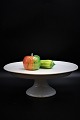 Old French 
layer cake dish 
on a base in 
white 
porcelain. 
The cake dish 
is in delicious 
strong ...