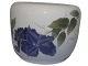 Royal 
Copenhagen 
Large pot / 
flowerpot with 
blue flowers.
The factory 
mark tells, 
that this ...
