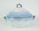 Round tureen 
from Bing & 
Grondahl in 
seagull frame 
with golden 
edge.
Dimensions in 
cm: 17.5 ...