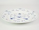 Bing & Grondahl 
cake plate no. 
25 in patterned 
butterfly.
Dimensions in 
cm: H: 3.5 Dia: 
18.5
