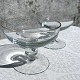 Low Champagne 
bowls with knob 
on the stem, 
10cm in 
diameter, 8cm 
high *Perfect 
condition*