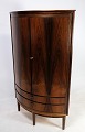 This rosewood 
corner cabinet 
from around the 
1960s is a 
beautiful 
example of 
Danish 
furniture ...