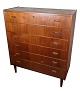 This teak chest 
of drawers with 
six drawers is 
an example of 
Danish design 
from around the 
...