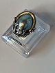 Silver ladies 
ring with 
mother of pearl
Stamped 925
Street 53
Nice and well 
maintained 
condition