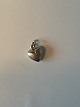 Heart pendant 
14 carat White 
Gold
Stamped 585
Height 15.06 
mm approx
Nice and well 
maintained ...