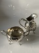 Sugar and cream 
set in silver
Stamped 830
Polished and 
in good 
condition