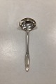 Kongelys 
Frigast/Gense 
Silver Plate 
Gravy Spoon. 
Measures 18,5 
cm / 7.28 in.