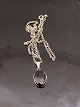 Sterling silver 
pendant 1.4 x 
2.1 with onyx 
and chain 50 
cm. Item No. 
527357
