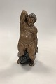 Kai Nielsen 
Stoneware 
Figurine no. 
4025 Man with 
Grapes. 23.5 cm 
H (9 1/4")
Grape Harvest 
Series