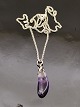 Sterling silver 
necklace 40.5 
cm. with 
amethyst 
pendant 3 x 1 
cm. Item No. 
534211