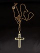 8 carat gold 
cross 3 x 1.8 
cm. and 8 kt. 
chain 43 cm. 
subject no. 
537210