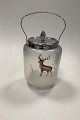 Bisquit Pot 
with Deer motif
Measures 
17,5cm / 6,89 
inch