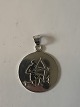 Pendant in 
silver
Stamped 830s
Height 29.45 
mm approx
Nice and well 
maintained 
condition