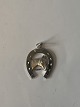 Pendant 
Horseshoe in 
Silver
Stamped 830s
Height 23.13 
mm approx
Nice and well 
maintained ...
