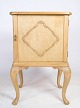 Nightstand in 
pine wood fully 
restored from 
around the 
1920s.
Measurements 
in cm: H:74 
W:47.5 D:38
