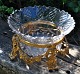 French 
centerpiece in 
gilt bronze, 
19th century. 
Decorated with 
floral 
tendrils. 
Crystal bowl 
...