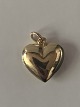 Heart pendant 
#14 karat Gold
Stamped 585
Height 13.53 
mm
Width 12.73 mm
Nice and well 
...