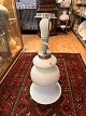 Holmegaard 
table lamp, 
opal white lamp 
Model Lin large 
H 45 cm D 25 cm