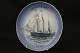 Ship plate, No. 
24, from 1994. 
The plate is 
painted with 
the ship 
Skoleskibet, 
with the text 
...