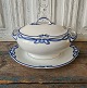 Villeroy & Boch 
Blue Olga large 
terrine with 
saucer. 
In fine 
condition. 
Dimensions of 
the ...