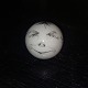 Round card 
holder in 
porcelain with 
a drawn face of 
a man. 
Presumably made 
at Bing & 
Grøndahl ...
