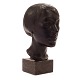 Gerhard 
Henning, 
Denmark, 
1880-1967, 
bronze bust 
black patinated
Signed "G. 
Henning No II"
H: 32cm