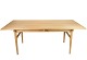 The CH327 
dining table 
from Carl 
Hansen & Søn is 
an elegant and 
timeless piece 
of furniture 
...