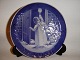 Royal 
Copenhagen 
Christmas Plate 
from 1951
Angel Holding 
a Candle opens 
a Door.
Factory ...