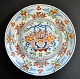 Delft 
polychrome 
plate, 1680 - 
1725, 
Netherlands. 
The Japanese 
Style. With 
stylized flower 
...