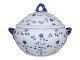 Bing & Grondahl 
Butterfly, 
large round 
soup tureen.
The factory 
mark shows, 
that this was 
...