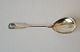 Mussel serving 
spoon in silver 
from 1922
Stamped the 
tree towers
Length 21 cm.