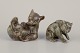Johgus, 
Denmark.
Ceramic 
figures of two 
bear cubs.