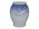 Bing & 
Grondahl, 
Seagull without 
gold edge, 
small vase.
The factory 
mark shows, 
that this was 
...