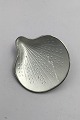 Norwegian 
Sterling Silver 
Enamel Brooch
Measures 4.8 
cm x 4.4 cm 
Weight 16.2 gr  
(0.57 oz)