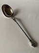 Serving spoon 
in silver
Length approx. 
20.7 cm
Stamped 3. 
Towers
Produced Year. 
1880 SG
Nice ...