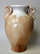 Michael 
Andersen & Søn 
vase, Art 
Nouveau, 20th 
century. 
Denmark. White 
and maroon 
glaze. ...