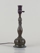 Just Andersen 
(1884-1943). 
Table lamp of 
patinated 
diskometal.
Model D80.
1930s.
In excellent 
...