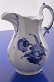 Royal 
Copenhagen 
porcelain. RC 
Blue flower 
angular. Milk 
jug no. 8526. 
Height 20 cm. 
Capacity ...