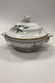 Bing og 
Grøndahl Art 
Nouveau Anemone 
Lidded bowl 
Measures 
27,5cm / 10.83 
inch
