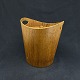 Height 19 cm.
Swedish ice 
bucket from the 
1960s from 
Sewex.
It is made of 
veneered teak 
wood ...