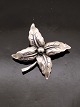 N E From 
sterling silver 
brooch 4.4 x 
4.4 cm. Item 
No. 578181