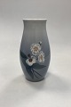 Bing and 
Grondahl Art 
Nouveau Vase - 
White Flowers 
No. 865/249. 
Measures 21 cm 
/ 8.26 in.
