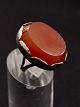 Sterling silver 
ring size 54 
with agate 2.5 
x 2 cm. Item 
No. 580147