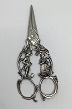 German? Silver 
Scissors 
(Rococo motif) 
Measures 13.8 
cm (5.43 inch)