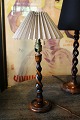 Old English 
table lamp in 
dark twisted 
wood with 
pleated ...