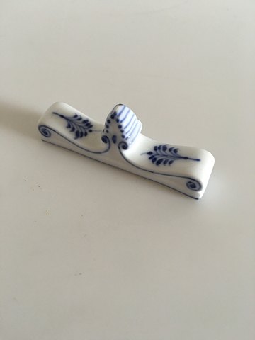 Royal Copenhagen Blue Fluted Plain Knife Rest No 134