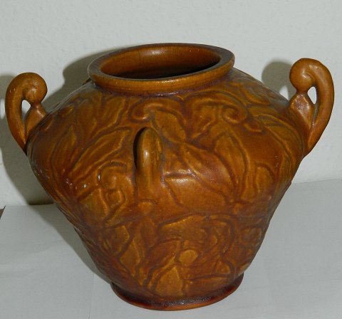 Art Nouveau Style: vase pottery from Kähler